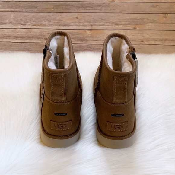 UGG Classic Mini Zip Waterproof Chestnut Boots - Picture 3 of 8